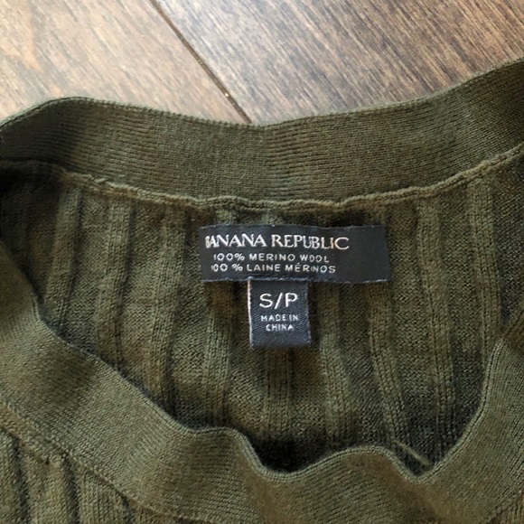 BR Merino Wool Ribbed Sweater - Picture 2 of 2